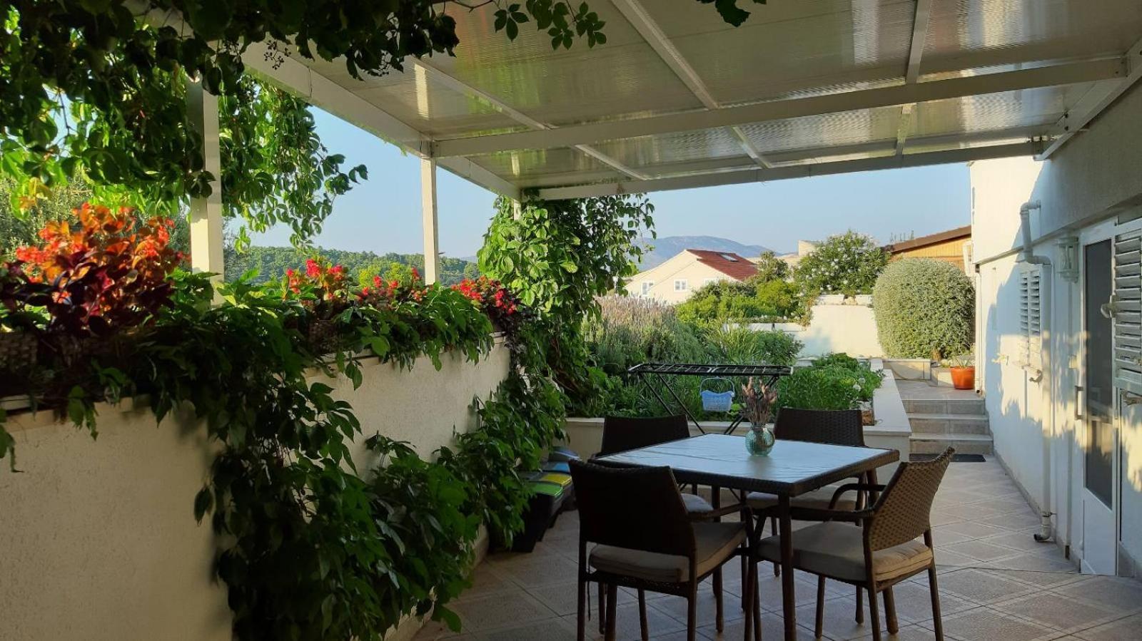 Studio Apartman Kornelija Lumbarda Exteriör bild